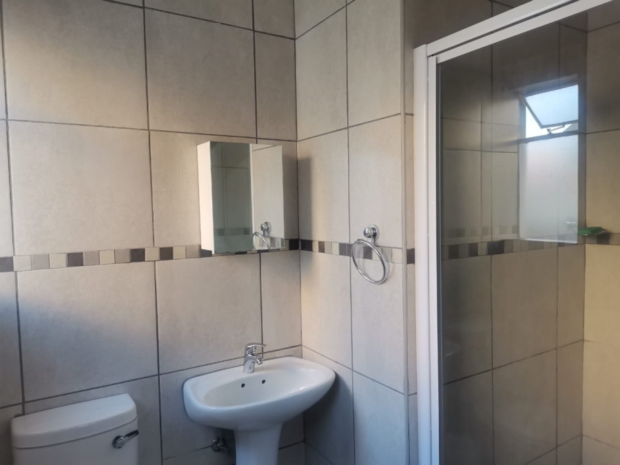 To Let 3 Bedroom Property for Rent in Waterkloof North West